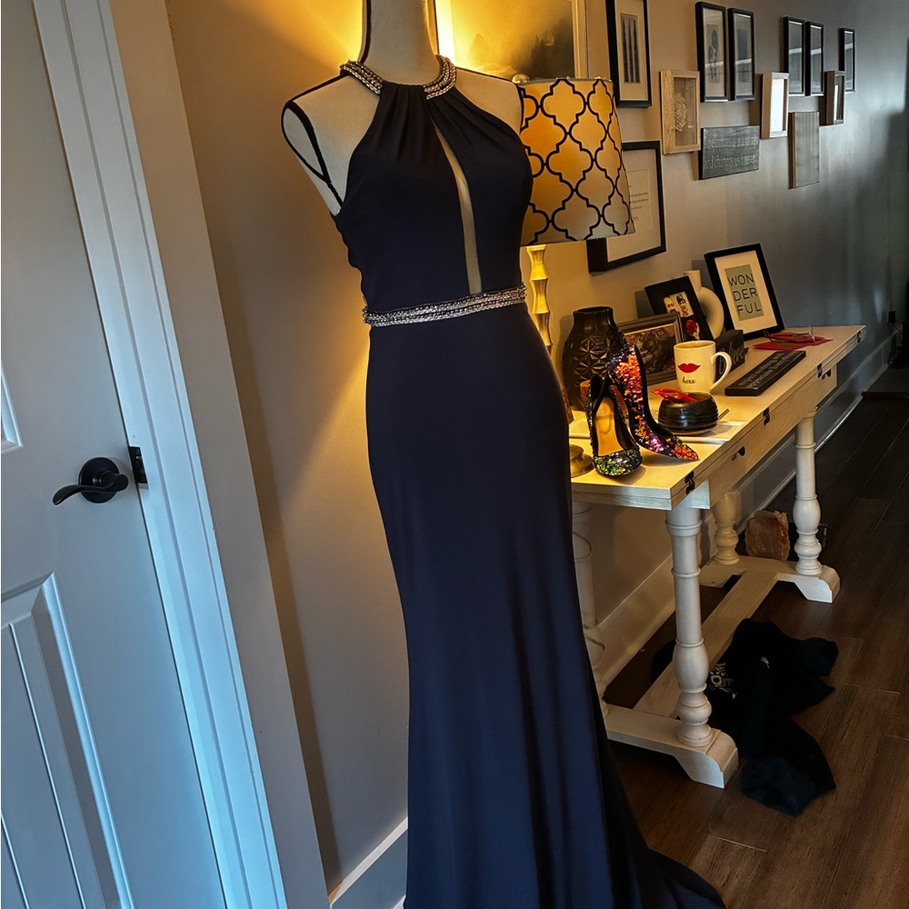 2 Cute Navy Backless Sculpture Gown size 4-6